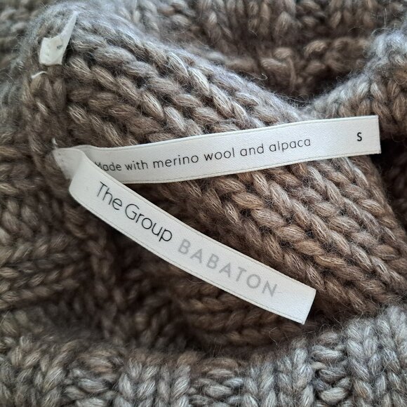 Aritzia Brown Turtleneck Sweater - Picture 4 of 7